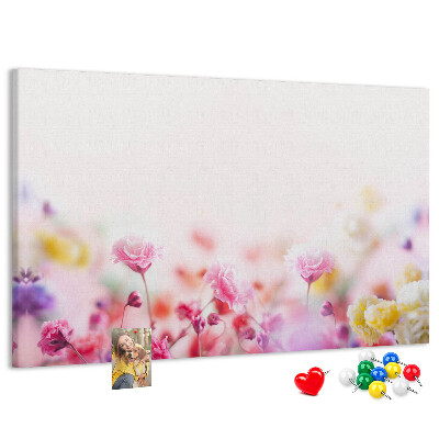 Kurkbord met bloemenpatroon in pasteltinten