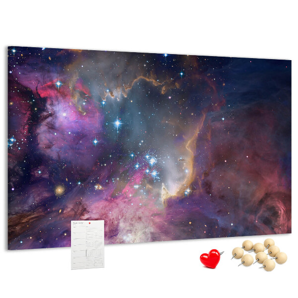 Kurkbord met een afbeelding van een ruimtelandschap met sterren en nevels