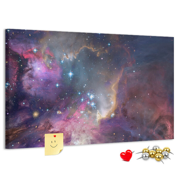 Kurkbord met een afbeelding van een ruimtelandschap met sterren en nevels