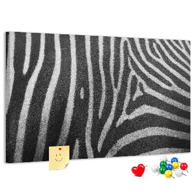 Prikbord met zwart-witte zebrastrepen