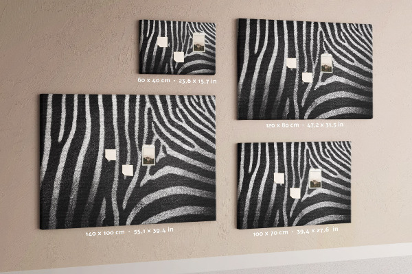 Prikbord met zwart-witte zebrastrepen