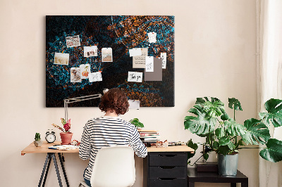 Kurken prikbord met een complexe mandala-print in blauwe en bruine tinten