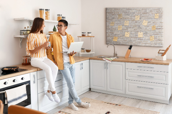Kurkbord met een stijlvolle print van een bakstenen muur in neutrale tinten