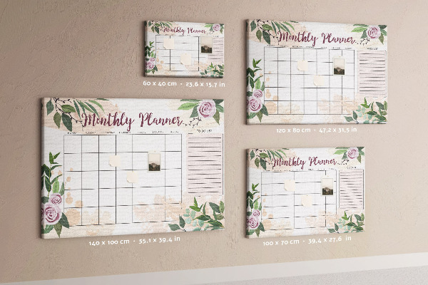 Kurken prikbord maandkalender met bloemenaccenten