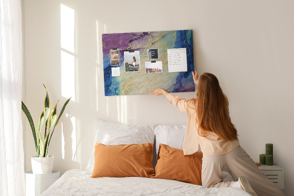 Prikbord met abstract patroon in verschillende blauwtinten