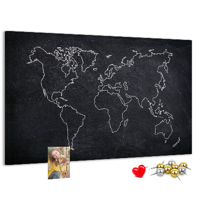Kurk prikbord met een wereldkaart op een schoolbordachtergrond