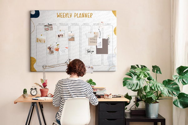 Kurkbord weekplanner met een abstract kleurrijk patroon