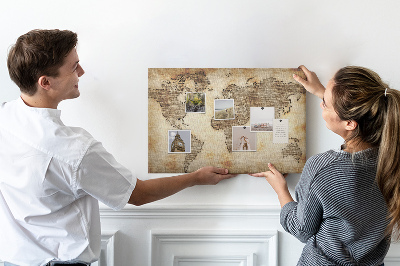 Kurk prikbord met een afbeelding van een oude wereldkaart op canvas