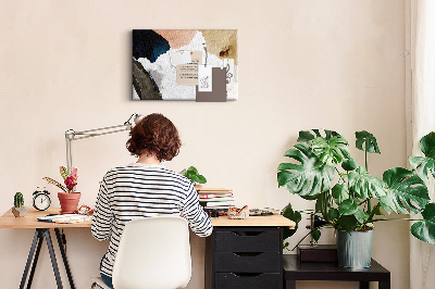 Kurkbord met abstracte stippen in gedempte kleuren
