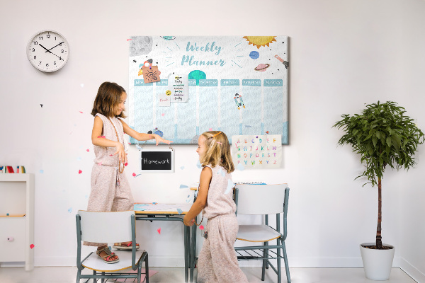 Prikbord ruimteweekkalender met raketten