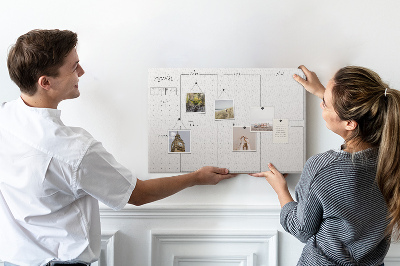 Kurkbord planner met een raster voor tijdsindeling
