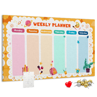 Kurkbord met een kleurrijke weekplanner en schoolthema's