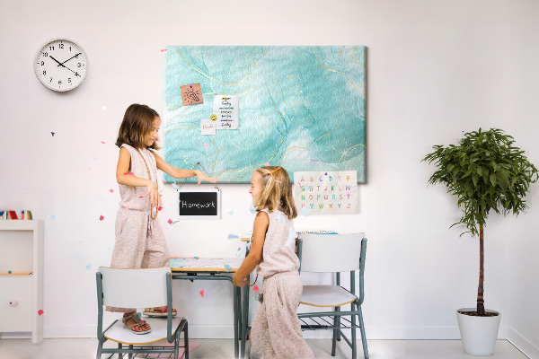 Kurkbord met fijne golven in turquoise tinten