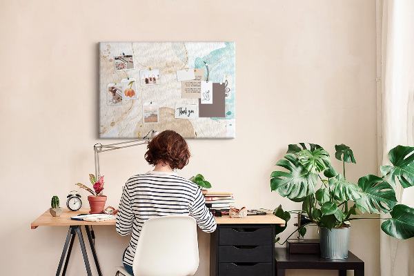Kurkbord met abstract landschap in pasteltinten