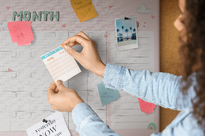 Kurken prikbord roze kalender met wolkjes en hartjes