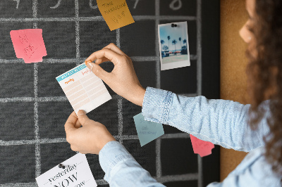 Prikbord met gekleurde blokken