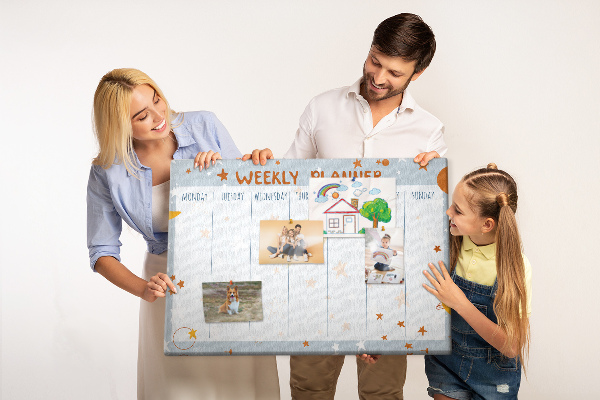 Kurk prikbord met kosmisch weekschema en sterrenmotief