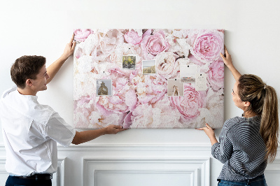 Prikbord met bloemenpatroon in verschillende tinten roze