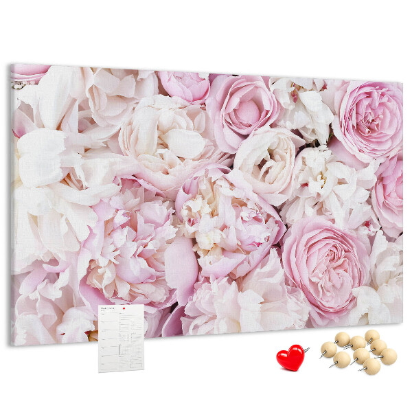 Prikbord met bloemenpatroon in verschillende tinten roze