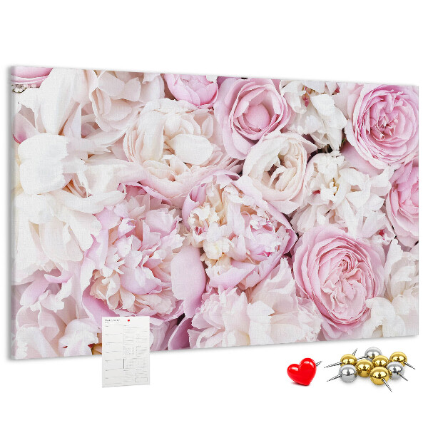 Prikbord met bloemenpatroon in verschillende tinten roze