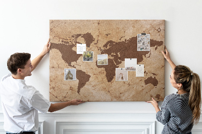 Prikbord met een kaart van de oude wereld op een bruine achtergrond