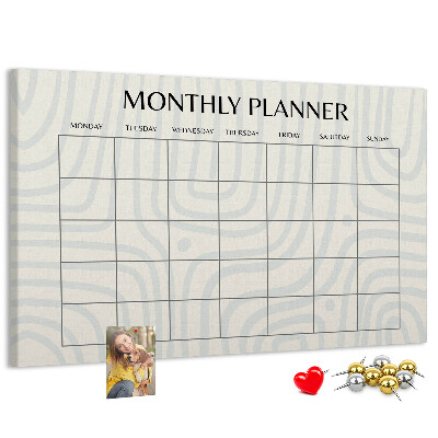 Kurkbord maandplanner met een minimalistisch ontwerp
