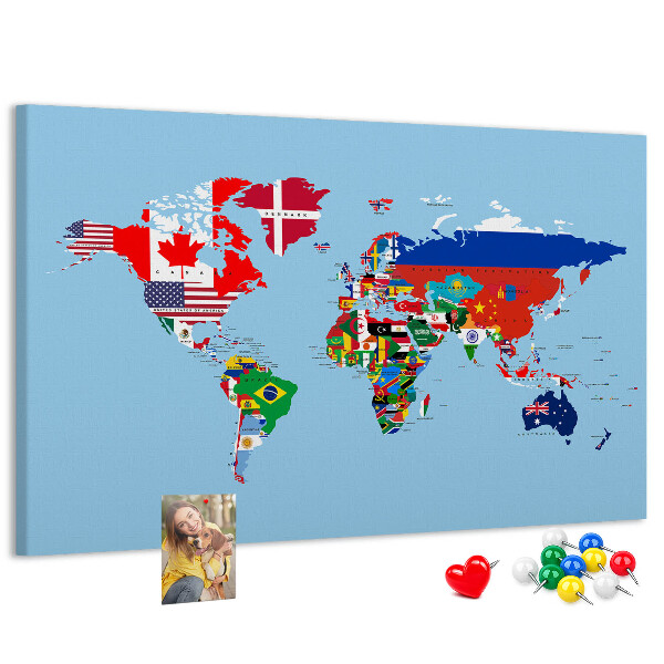 Kurkbord wereldkaart met landvlaggen