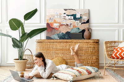 Kurkbord met abstracte wolken in gedempte kleuren