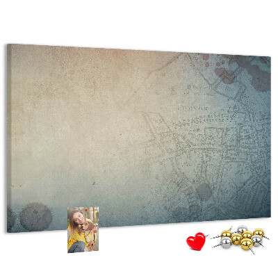 Kurkbord met een print van een oude kaart met subtiele vlekken