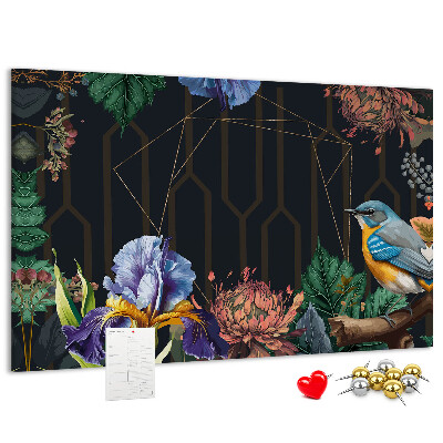 Kurken prikbord met bloemenpatroon en een kleurrijke vogel