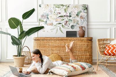 Prikbord met bloemmotieven en groene bladeren