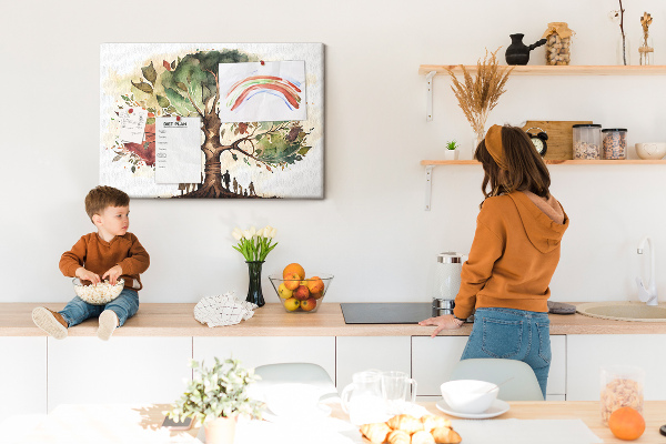 Kurkbord de levensboom met mensen in de schaduw