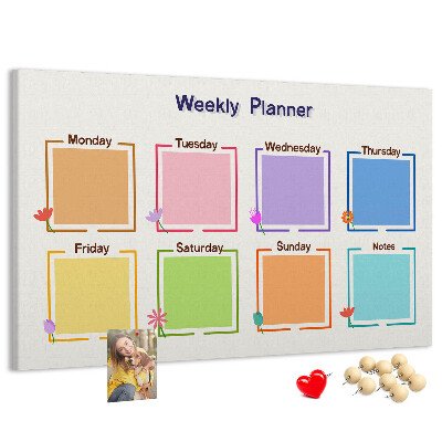 Weekkalender met bloemenaccenten en prikbord