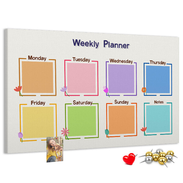 Weekkalender met bloemenaccenten en prikbord