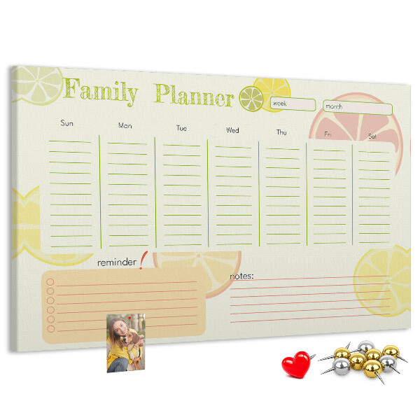 Kurk prikbord met een citruspatroon en familieplanner