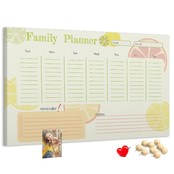 Kurk prikbord met een citruspatroon en familieplanner