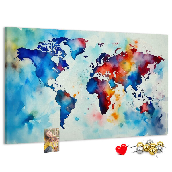 Kurk prikbord met een kleurrijke aquarel wereldkaart