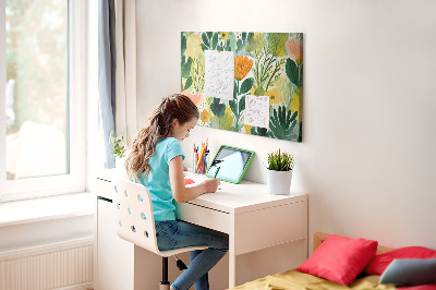 Kurkbord met bloemenpatroon en groene bladeren