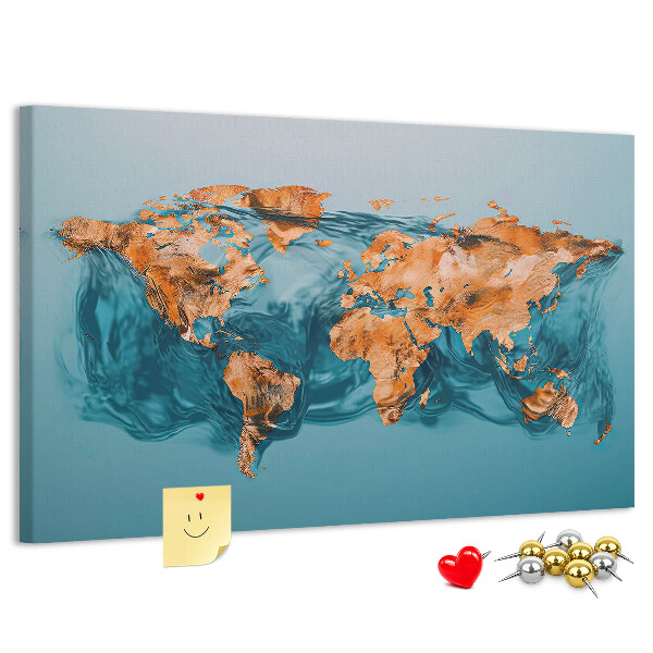 Kurken prikbord met een wereldkaart in rimpelend water
