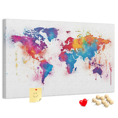 Kurken prikbord met kleurrijke aquarel wereldkaart