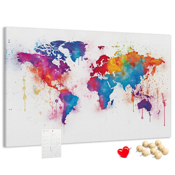 Kurken prikbord met kleurrijke aquarel wereldkaart