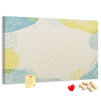 Kurkbord met kleurrijke vormen in delicate tinten