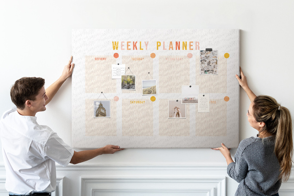 Kurkbord weekplanner in pastelkleuren