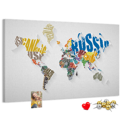 Kurk prikbord wereldkaart met landnamen in kleur