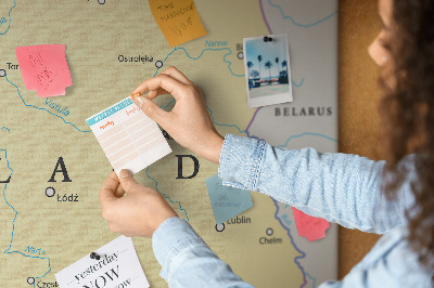 Kurkbord kaart van Polen met aanduiding van Warschau