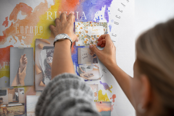Kurk prikbord wereldkaart in aquarel-stijl