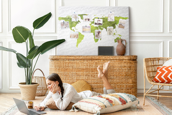 Kurkbord wereldkaart in aquarel-stijl