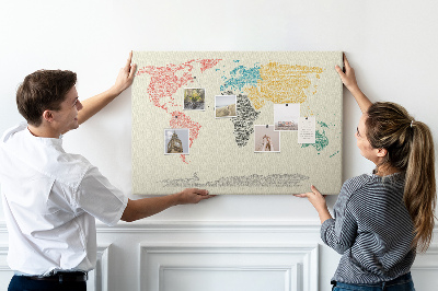 Wereldkaart prikbord met een ontwerp in woorden en kleuren