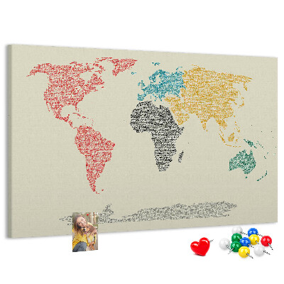 Wereldkaart prikbord met een ontwerp in woorden en kleuren