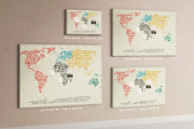 Wereldkaart prikbord met een ontwerp in woorden en kleuren